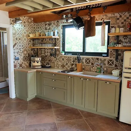 New- Olive Oasis -the Heated Pool & Jacuzzi *